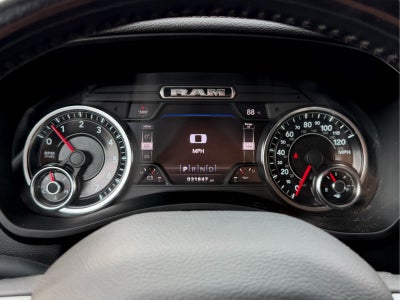 2020 RAM 3500 Laramie Crew Cab 4x4 8' Box