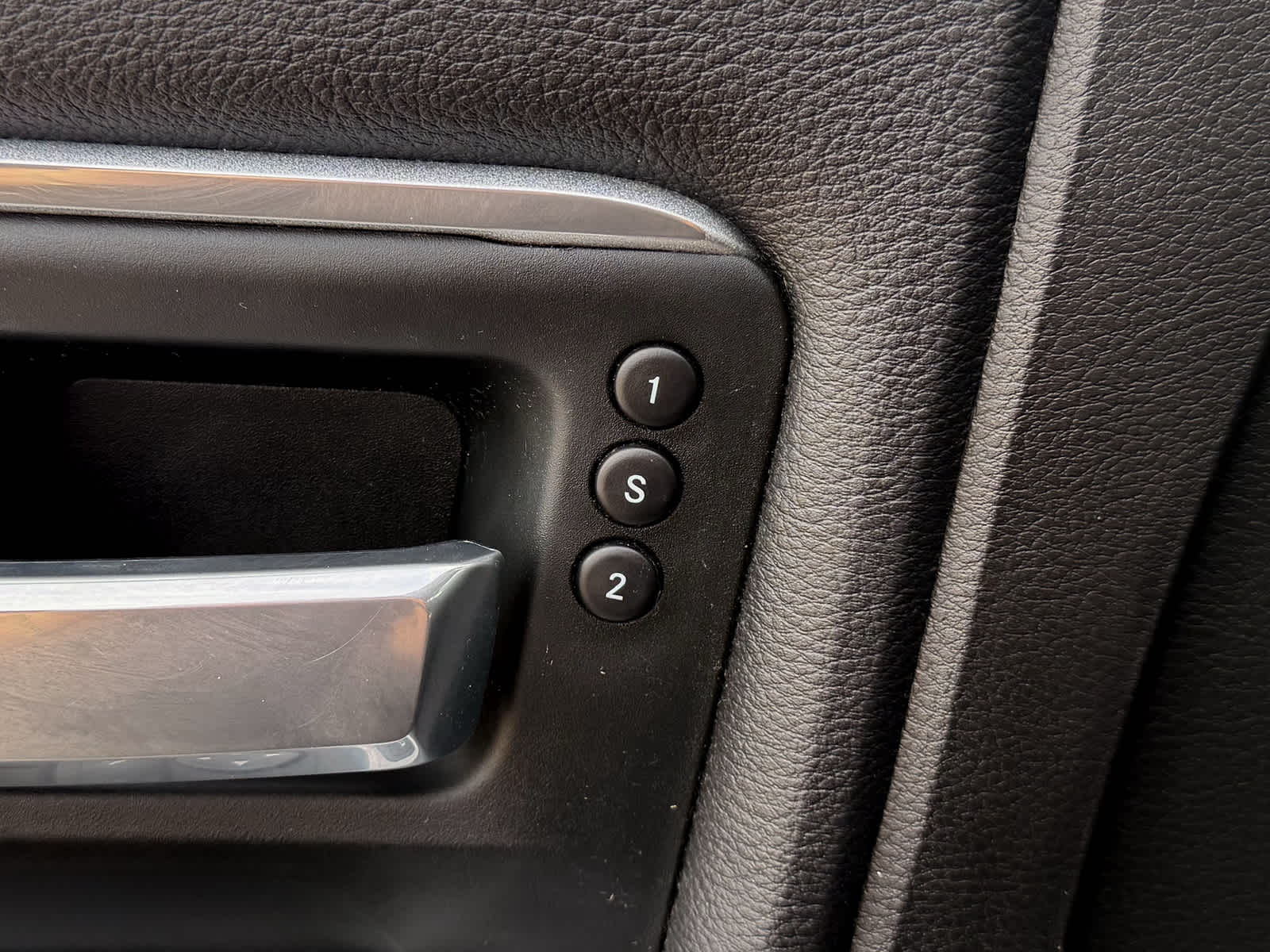 2020 RAM 3500 Laramie Crew Cab 4x4 8' Box