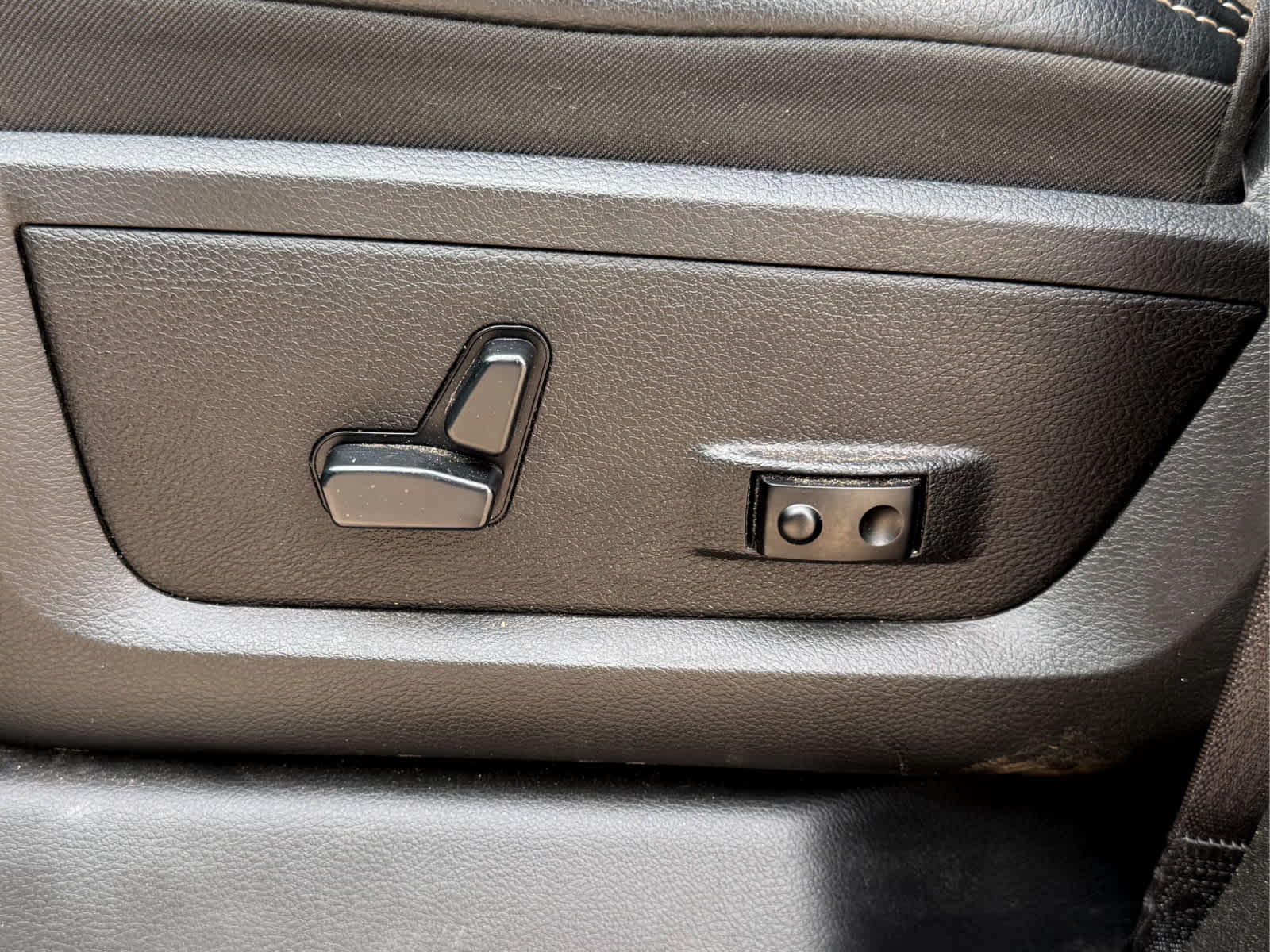 2020 RAM 3500 Laramie Crew Cab 4x4 8' Box