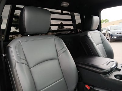 2024 RAM 3500 Tradesman Regular Cab 4x4 8' Box