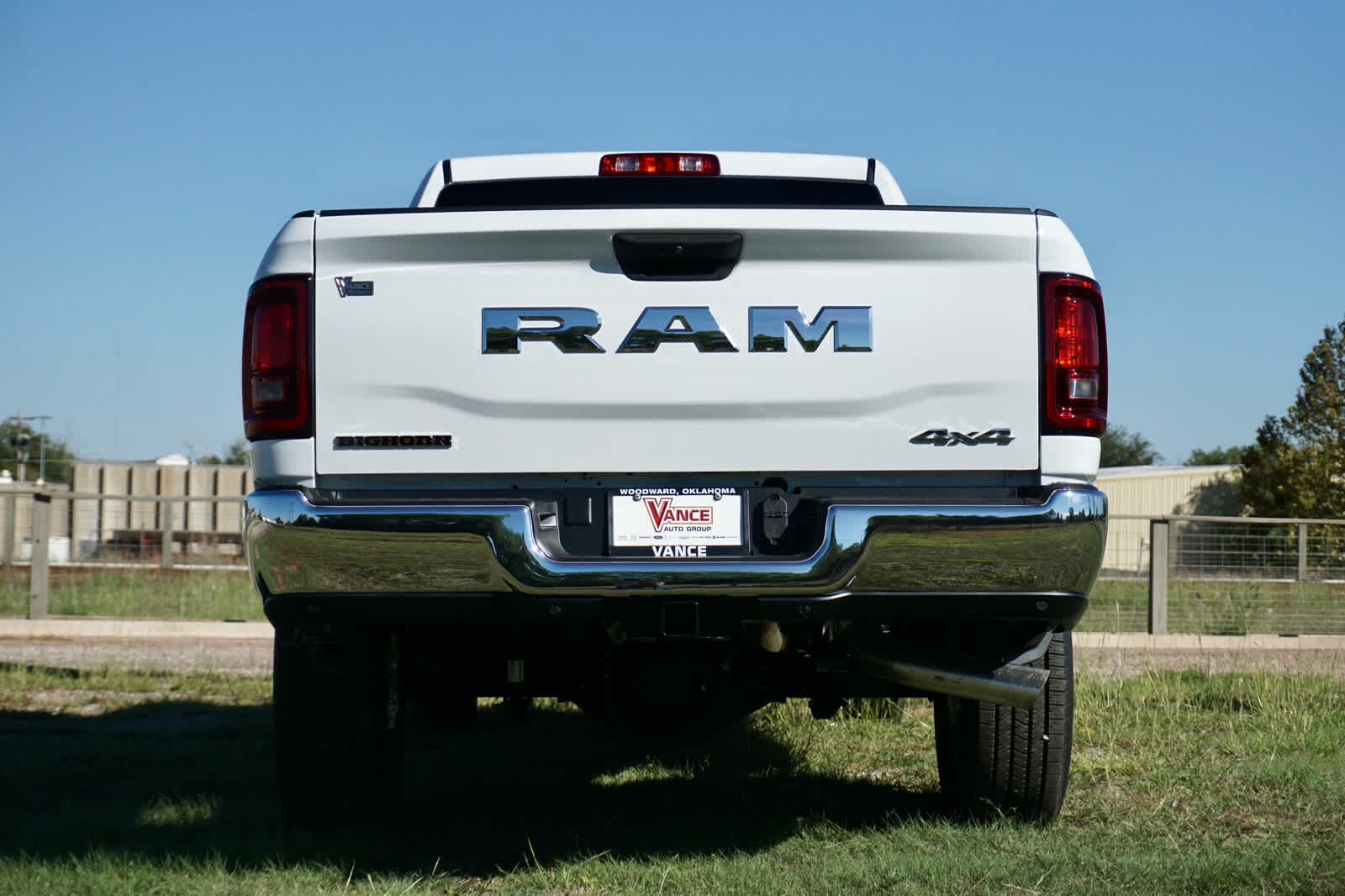 2027 RAM Ram 3500 RAM 3500 BIG HORN CREW CAB 4X4 8' BOX