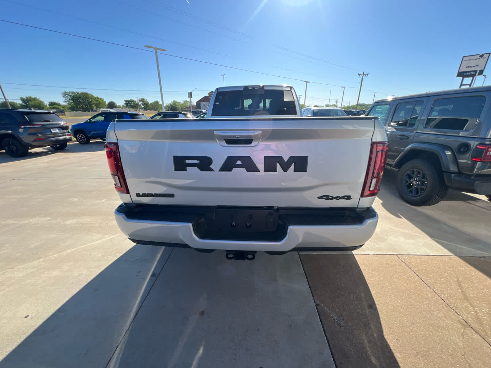 2026 RAM Ram 3500 RAM 3500 LARAMIE CREW CAB 4X4 8' BOX