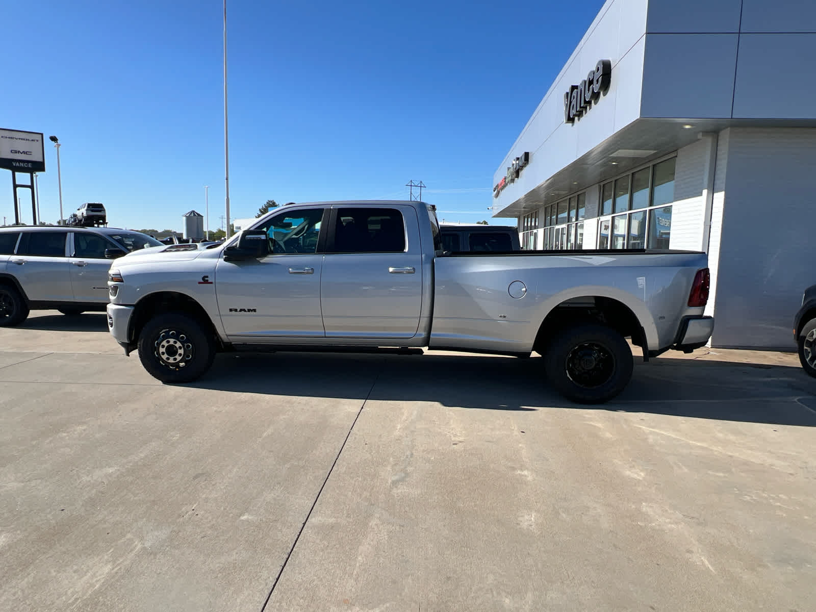2026 RAM Ram 3500 RAM 3500 LARAMIE CREW CAB 4X4 8' BOX