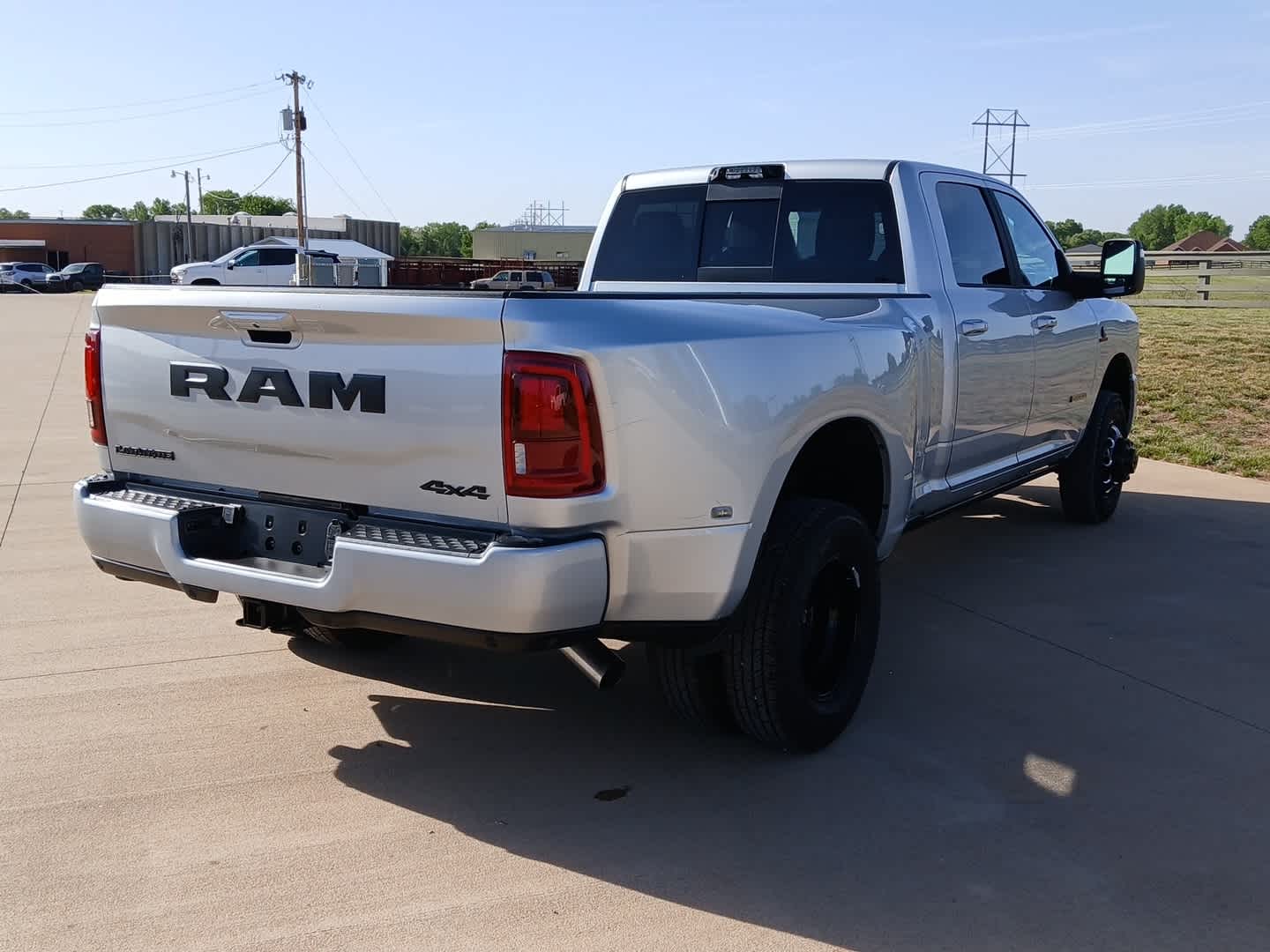 2026 RAM Ram 3500 RAM 3500 LARAMIE CREW CAB 4X4 8' BOX