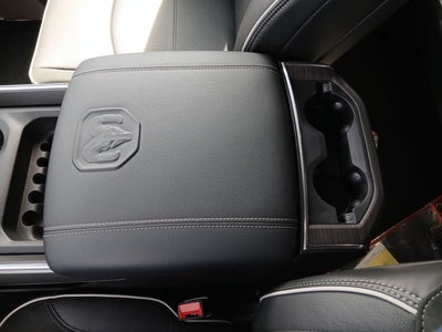 2026 RAM Ram 3500 RAM 3500 LARAMIE MEGA CAB 4X4 6'4' BOX