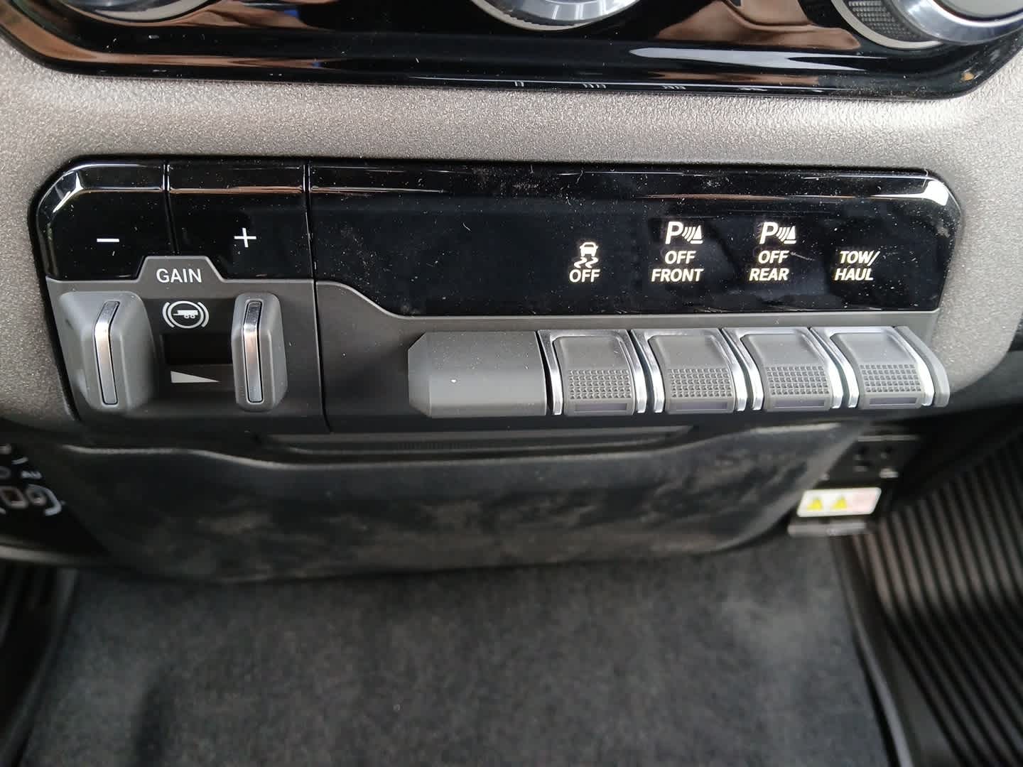 2026 RAM Ram 1500 RAM 1500 WARLOCK CREW CAB 4X4 5'7' BOX