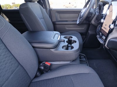 2026 RAM Ram 2500 RAM 2500 BLACK EXPRESS CREW CAB 4X4 6'4' BOX