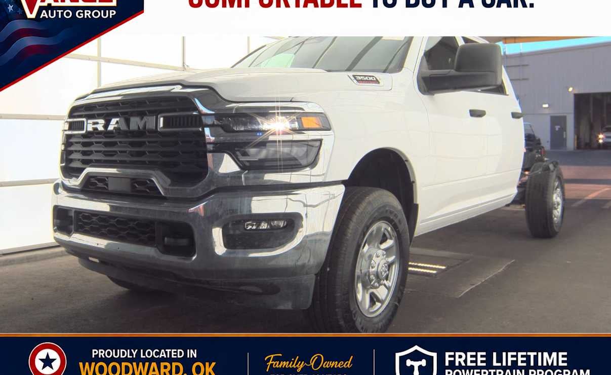 2025 RAM 3500 Tradesman Crew Cab 4x4 8' Box
