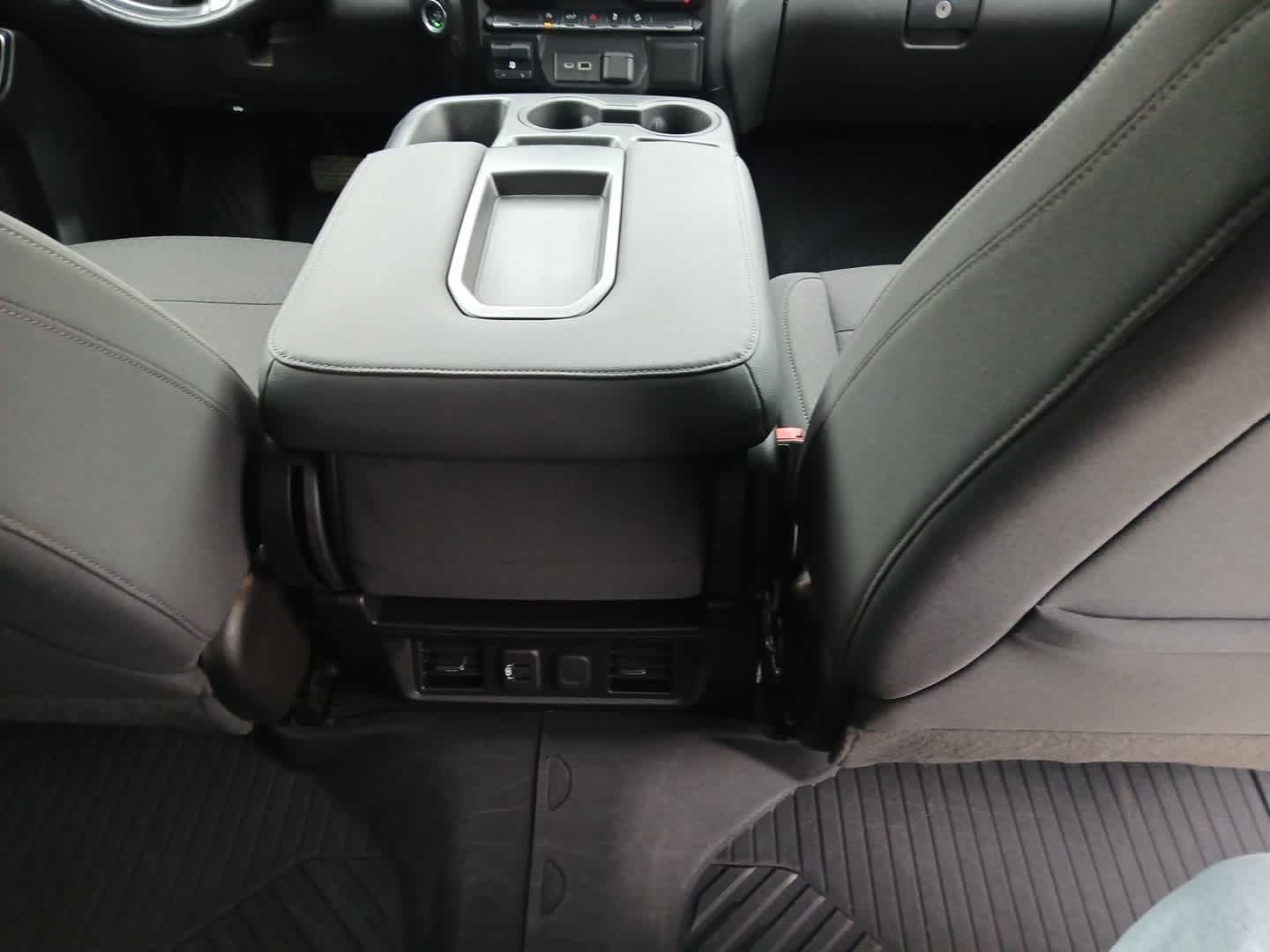 2021 Chevrolet Silverado 1500 4WD Crew Cab Short Bed RST