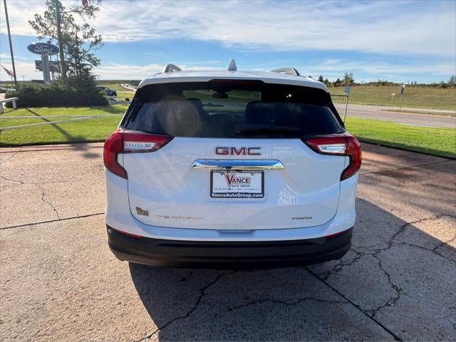 2024 GMC Terrain AWD SLE