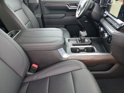 2024 GMC Sierra 1500 4WD Crew Cab Short Box SLT