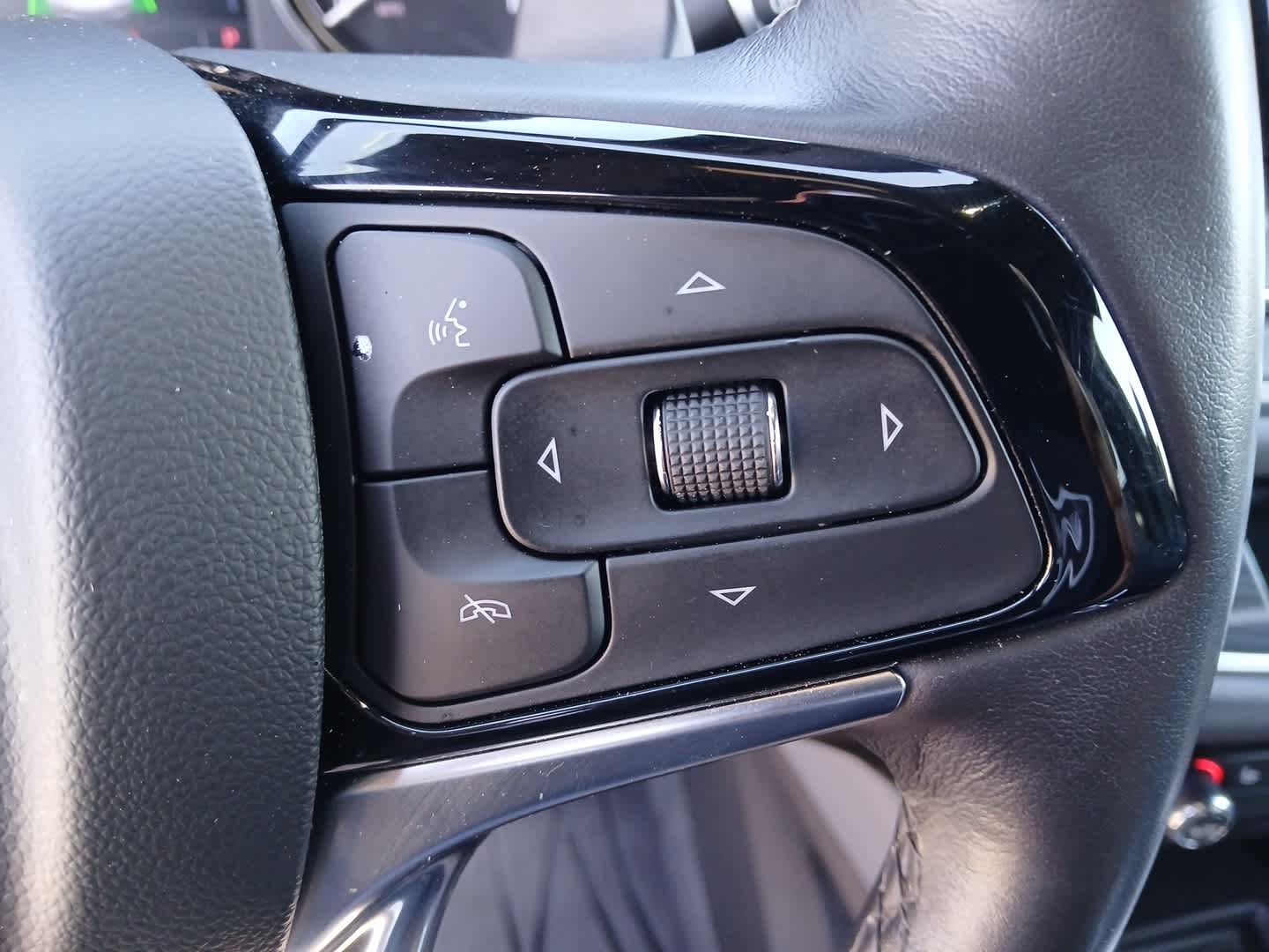 2023 Buick Enclave Essence AWD