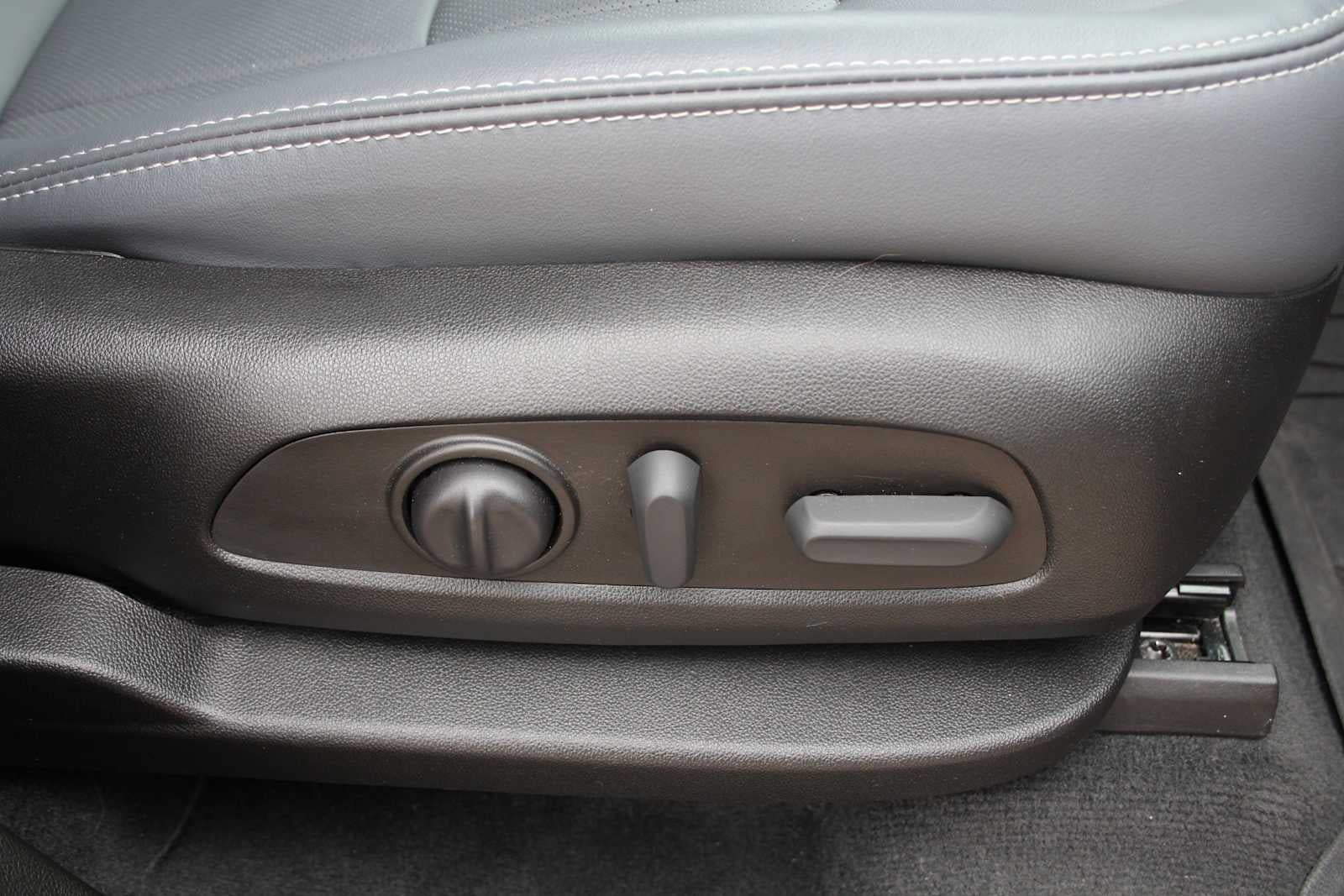 2023 Buick Enclave Essence AWD