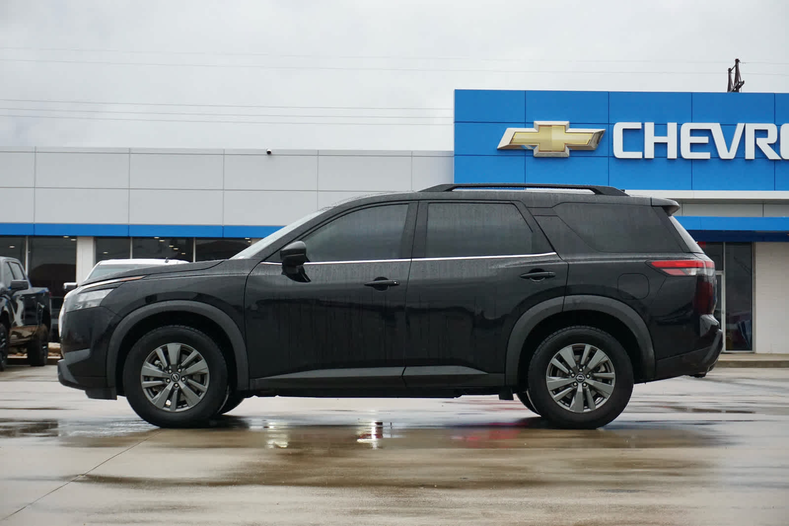 2024 Nissan Pathfinder SV 4WD