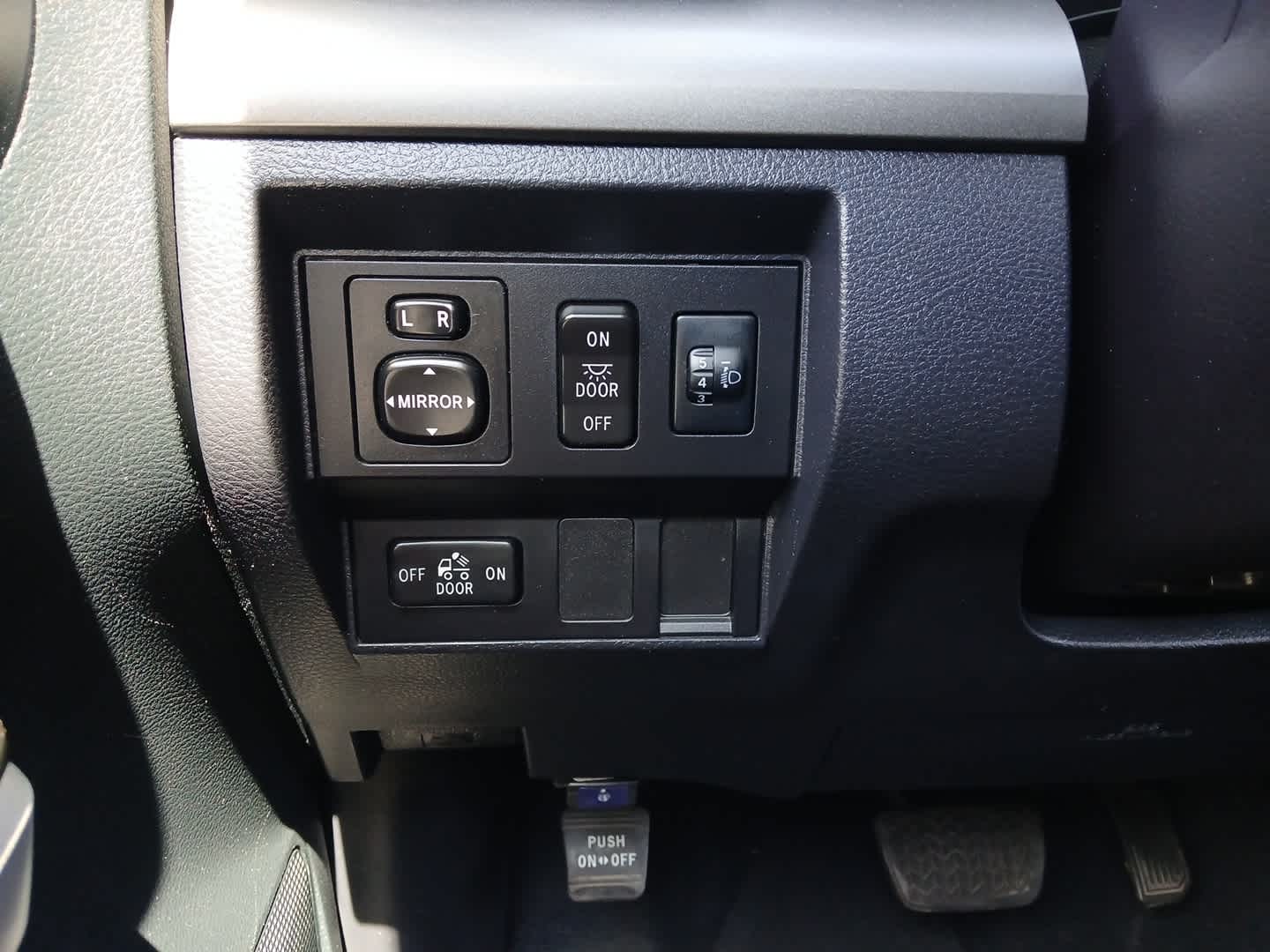 2016 Toyota Tundra SR5 4.6L V8