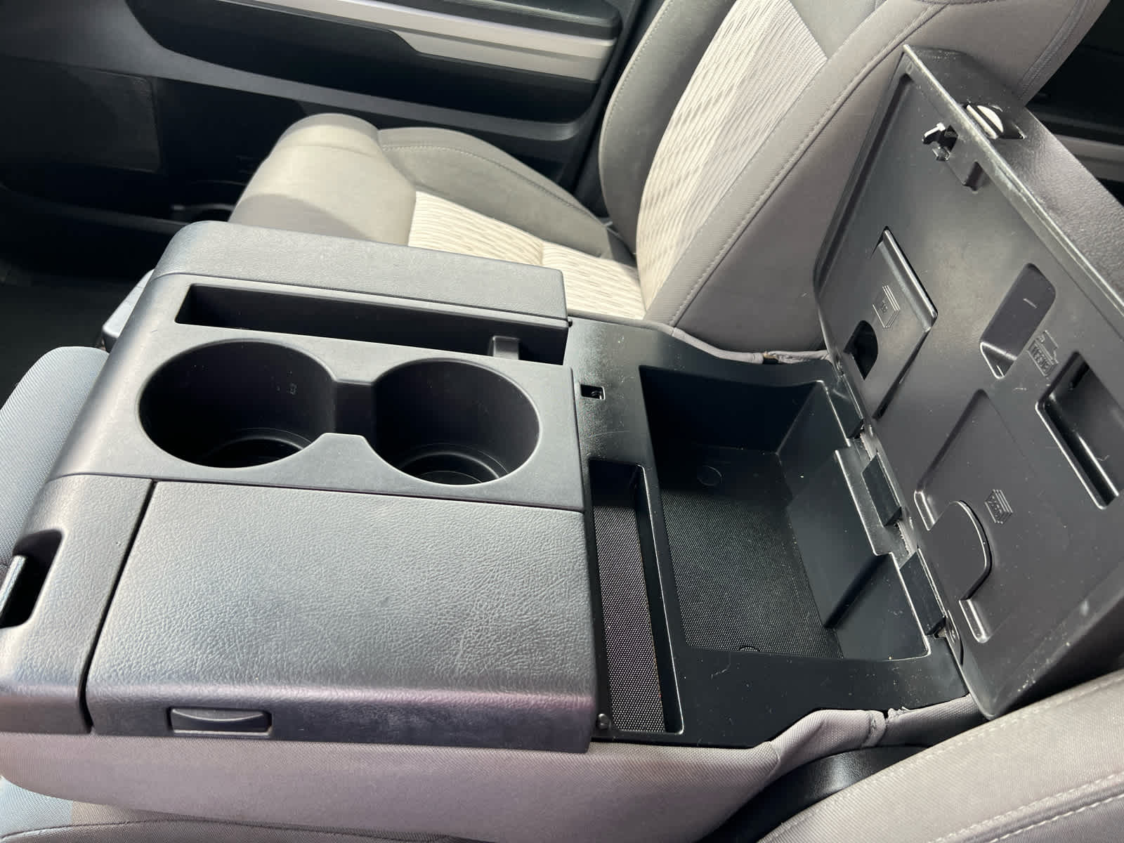 2016 Toyota Tundra SR5 4.6L V8