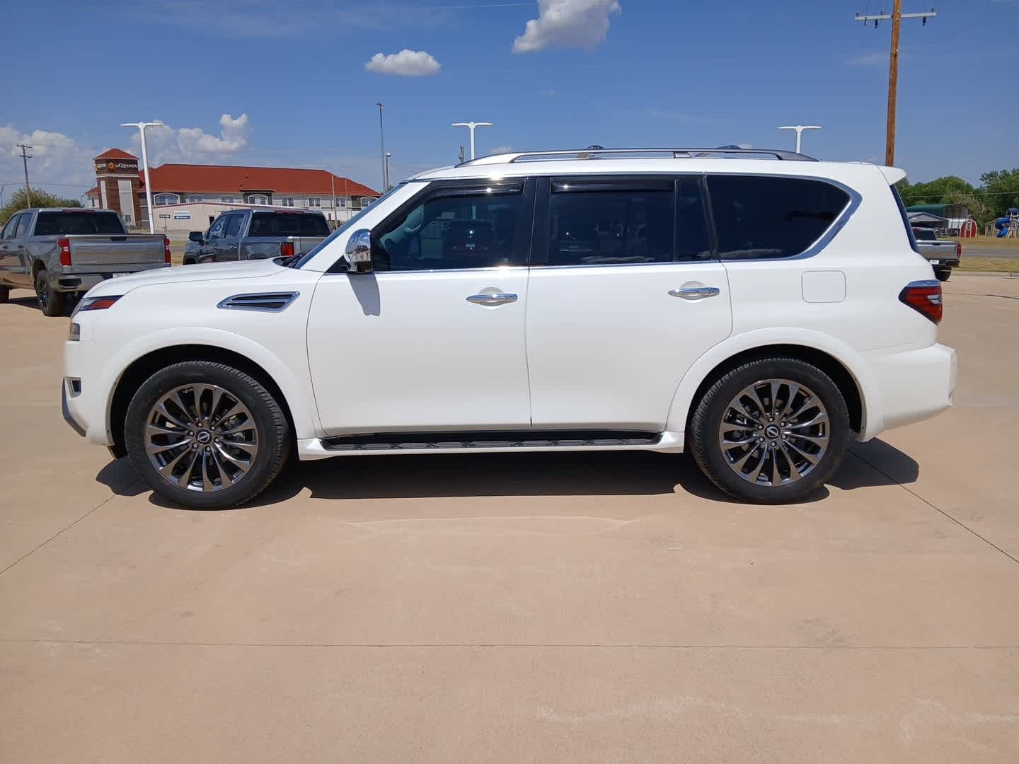 2023 Nissan Armada Platinum 2WD