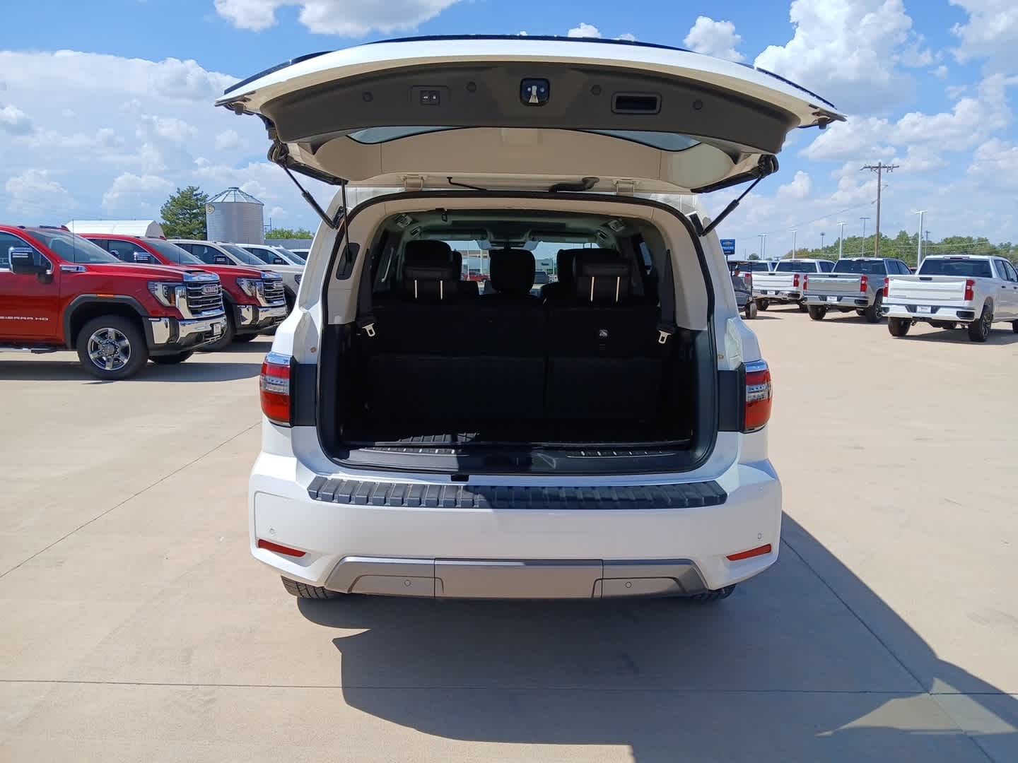 2023 Nissan Armada Platinum 2WD