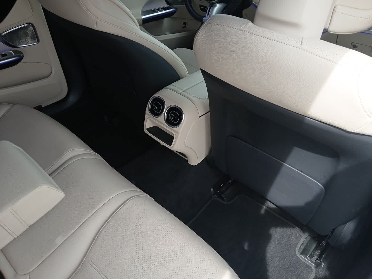 2025 Mercedes-Benz C 300 C 300