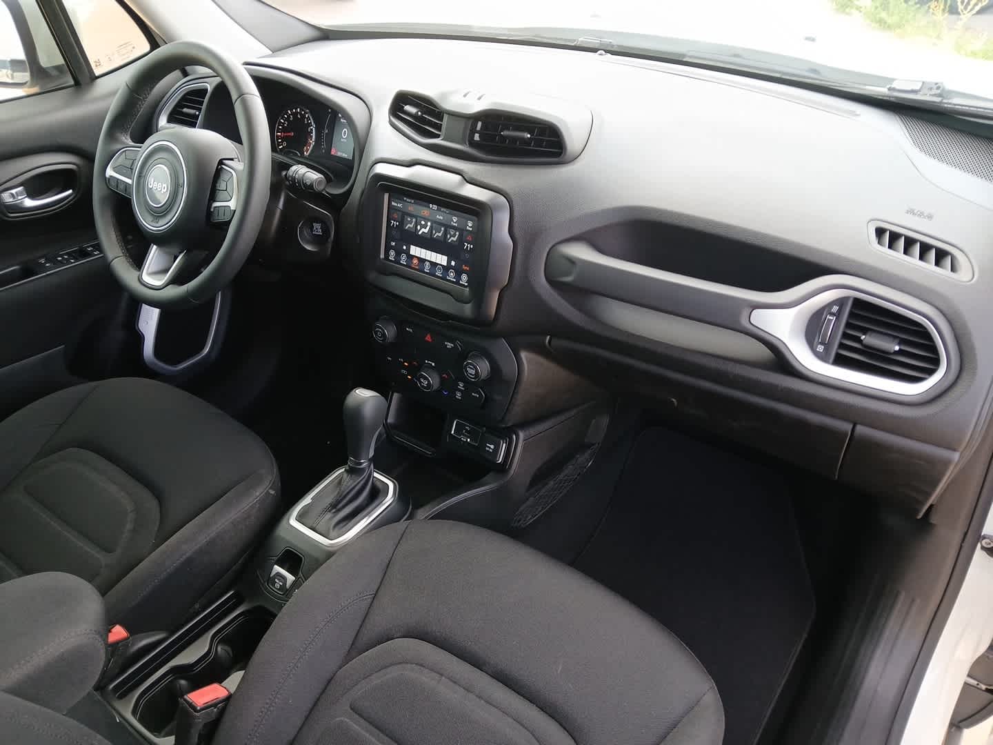 2018 Jeep Renegade Latitude FWD