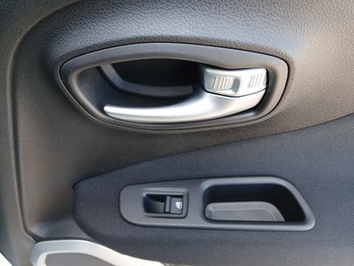2018 Jeep Renegade Latitude FWD
