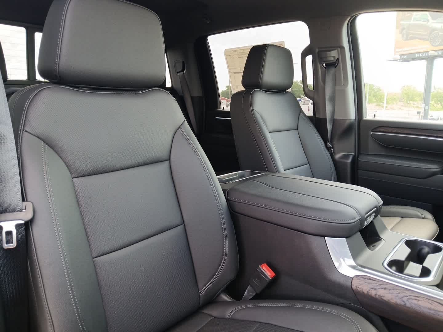 2026 GMC Sierra 2500HD SLT