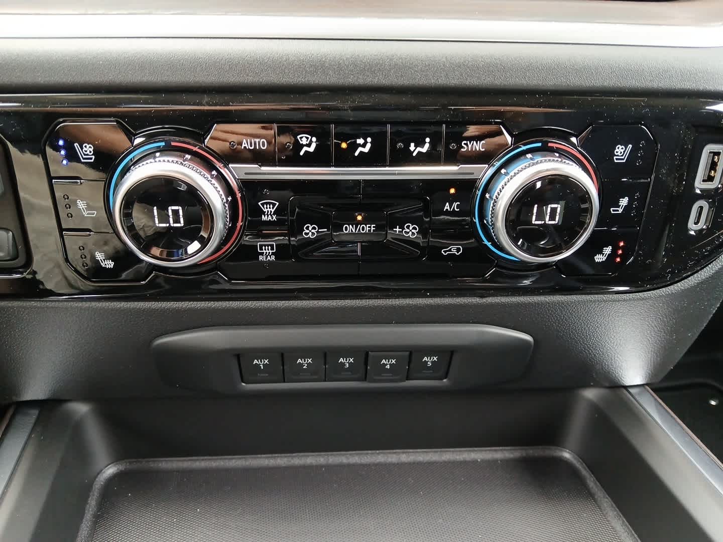 2026 GMC Sierra 2500HD SLT