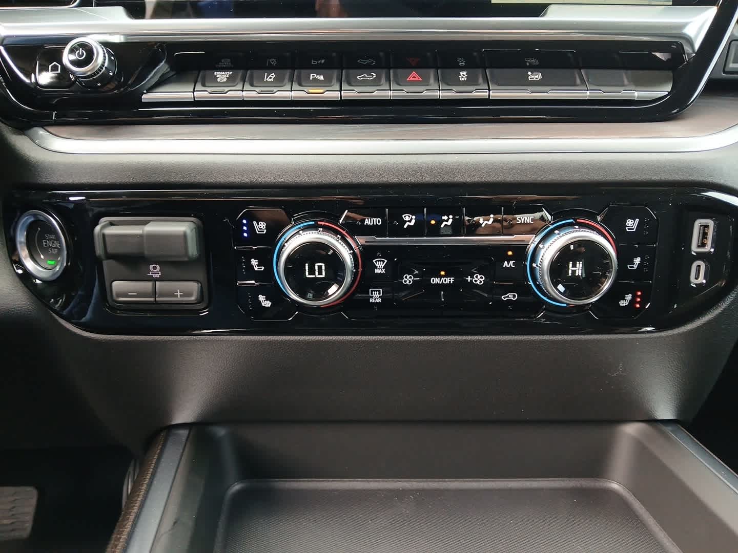 2026 GMC Sierra 3500HD SLT DRW