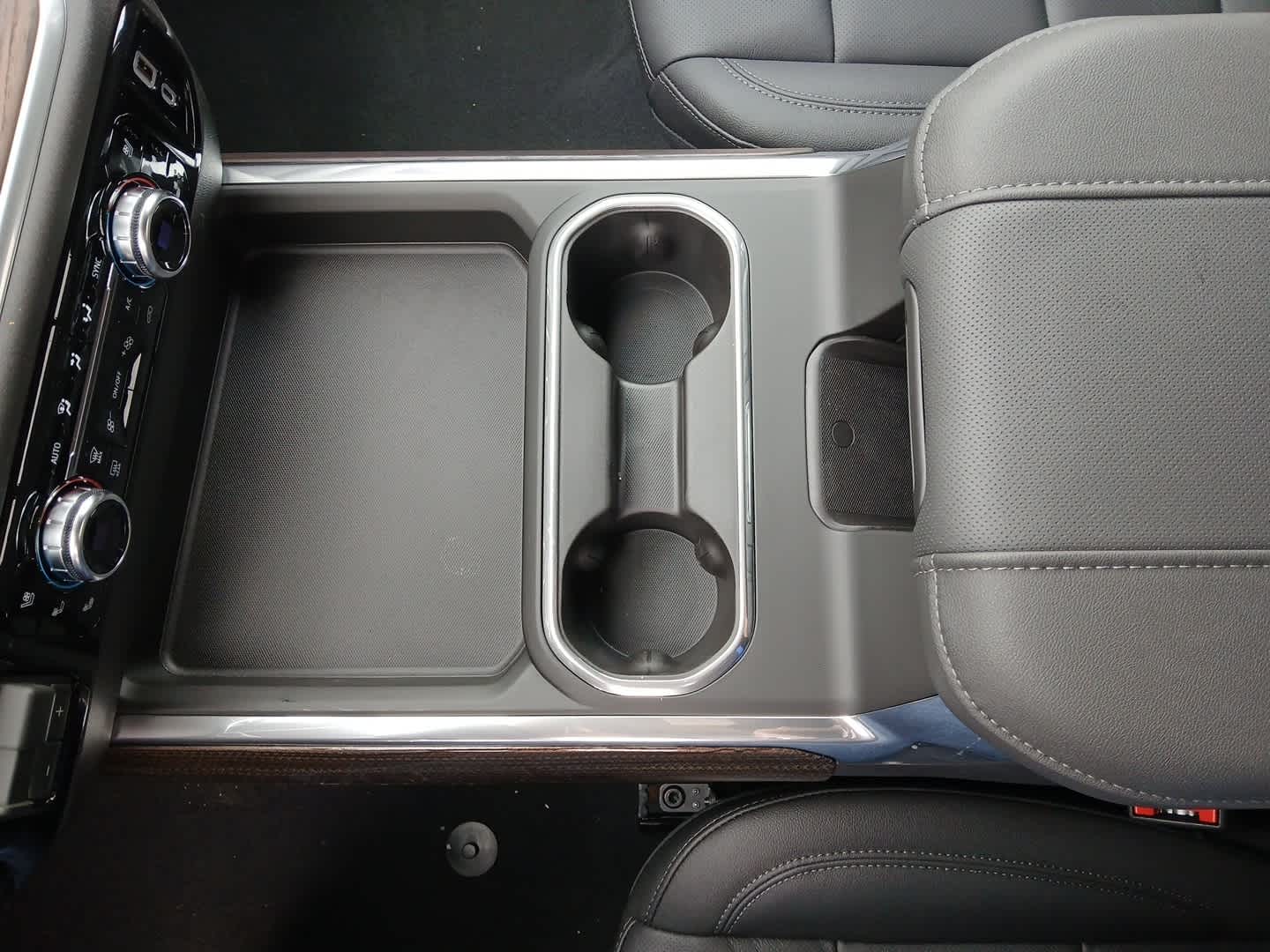 2026 GMC Sierra 3500HD SLT DRW