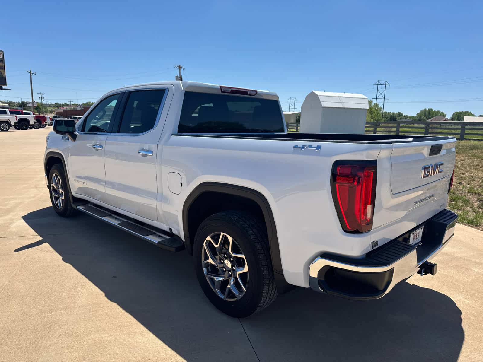2026 GMC Sierra 1500 SLT