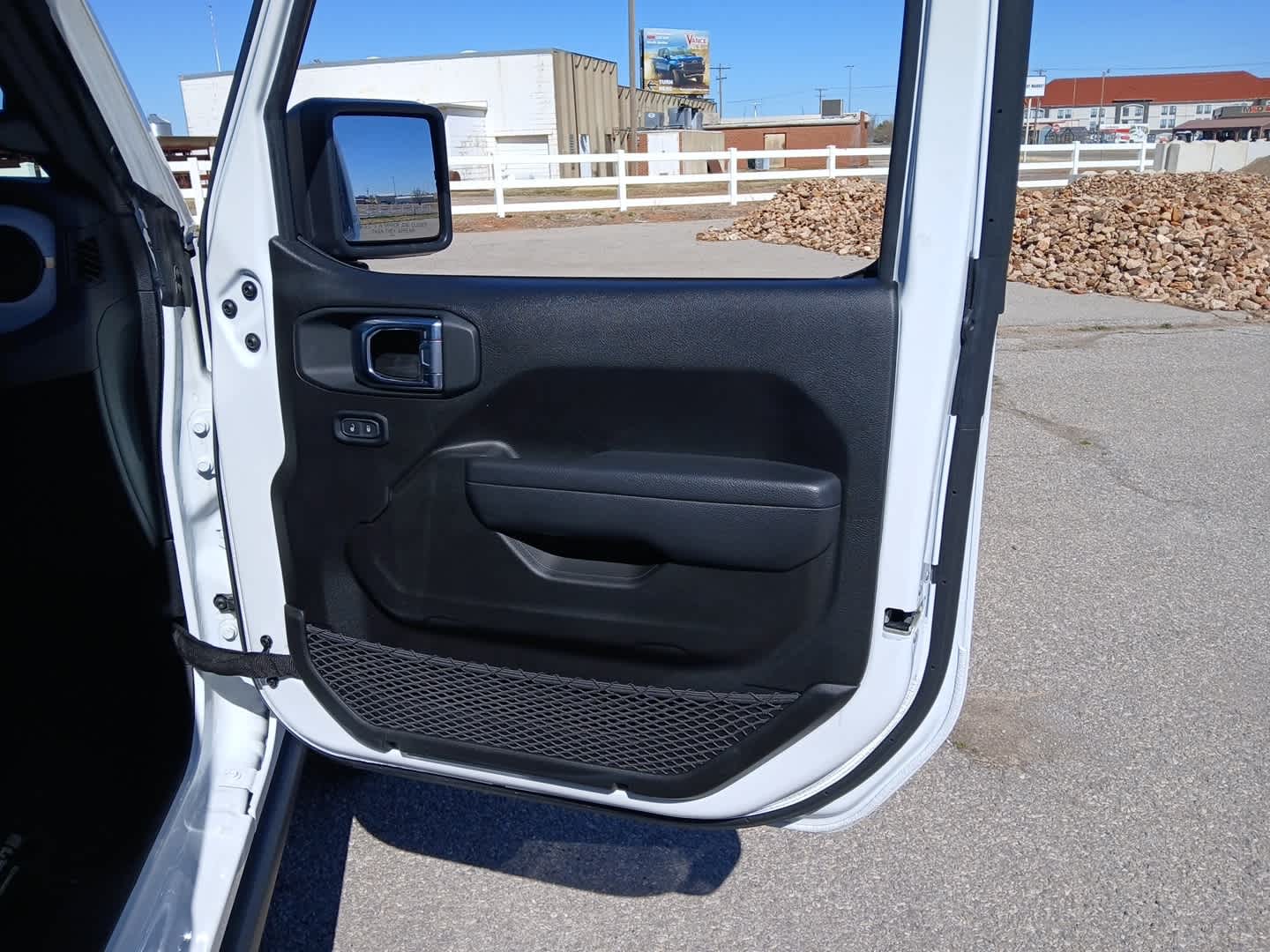 2025 Jeep Wrangler 4xe Willys