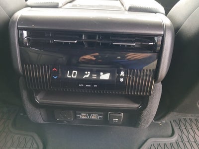 2024 Jeep Wagoneer Base