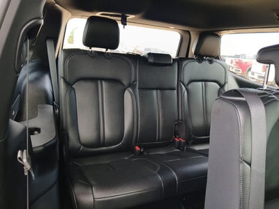 2024 Jeep Wagoneer Base