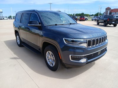 2024 Jeep Wagoneer Base