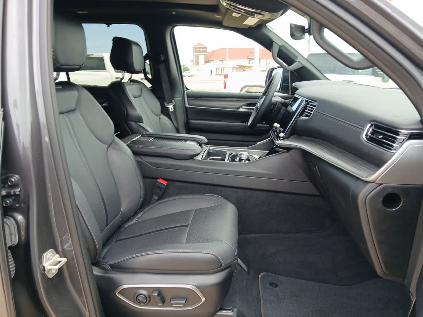 2024 Jeep Wagoneer Series III