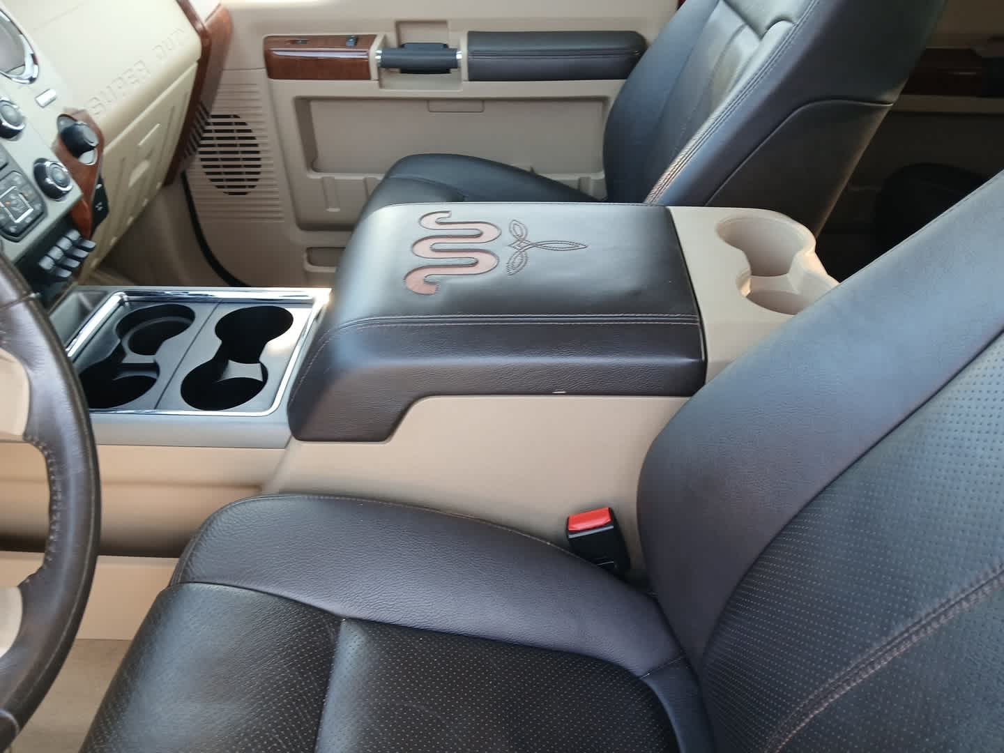 2015 Ford Super Duty F-250 SRW Lariat