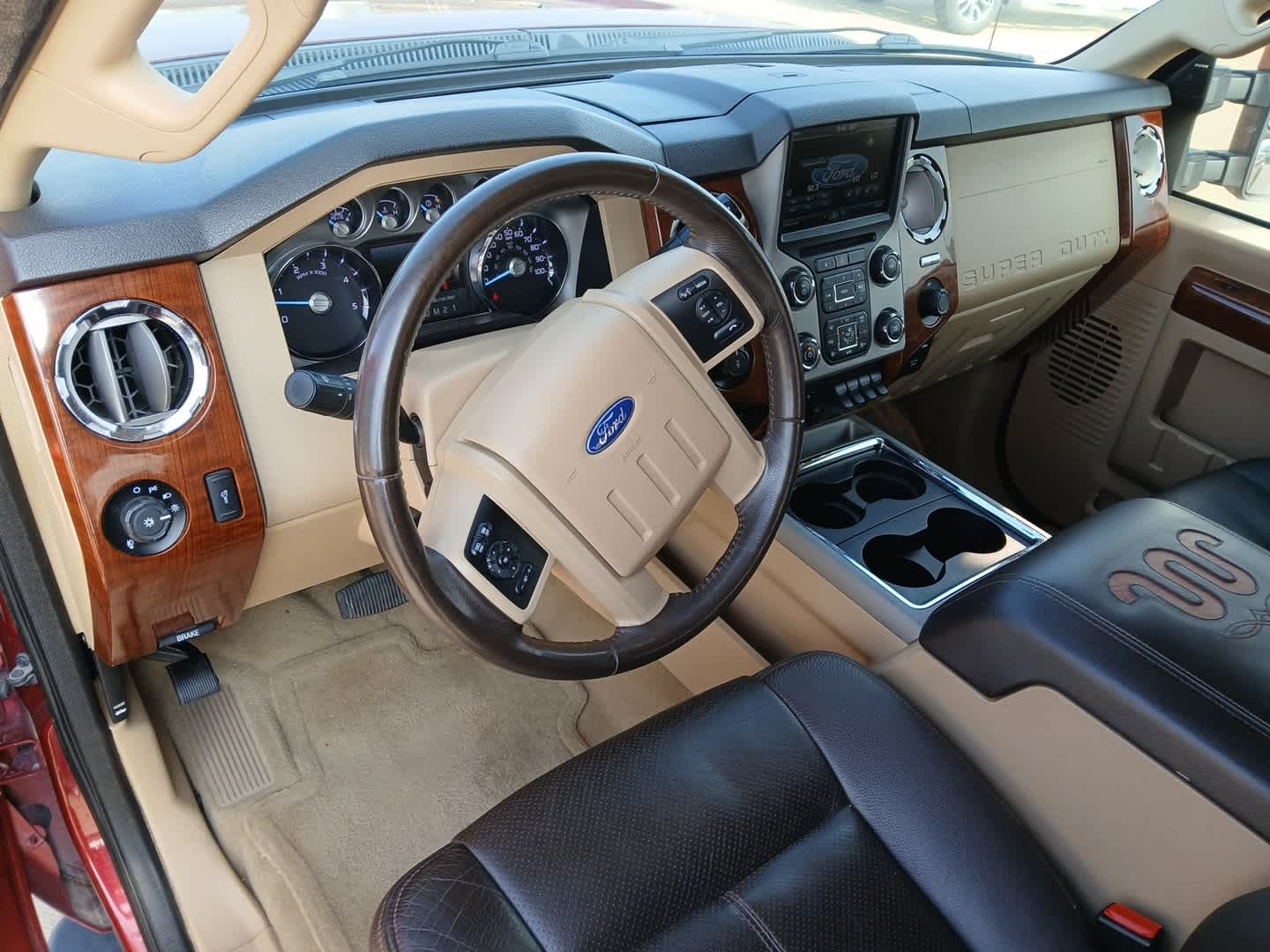 2015 Ford Super Duty F-250 SRW Lariat