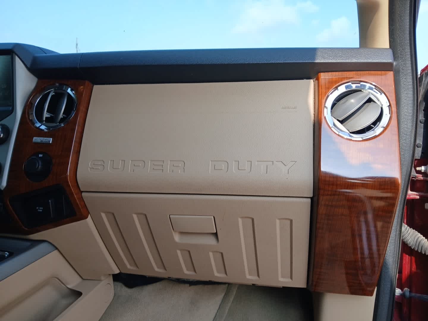 2015 Ford Super Duty F-250 SRW Lariat