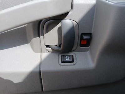 2025 Chevrolet Express Passenger 1LS