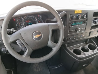 2025 Chevrolet Express Passenger 1LS
