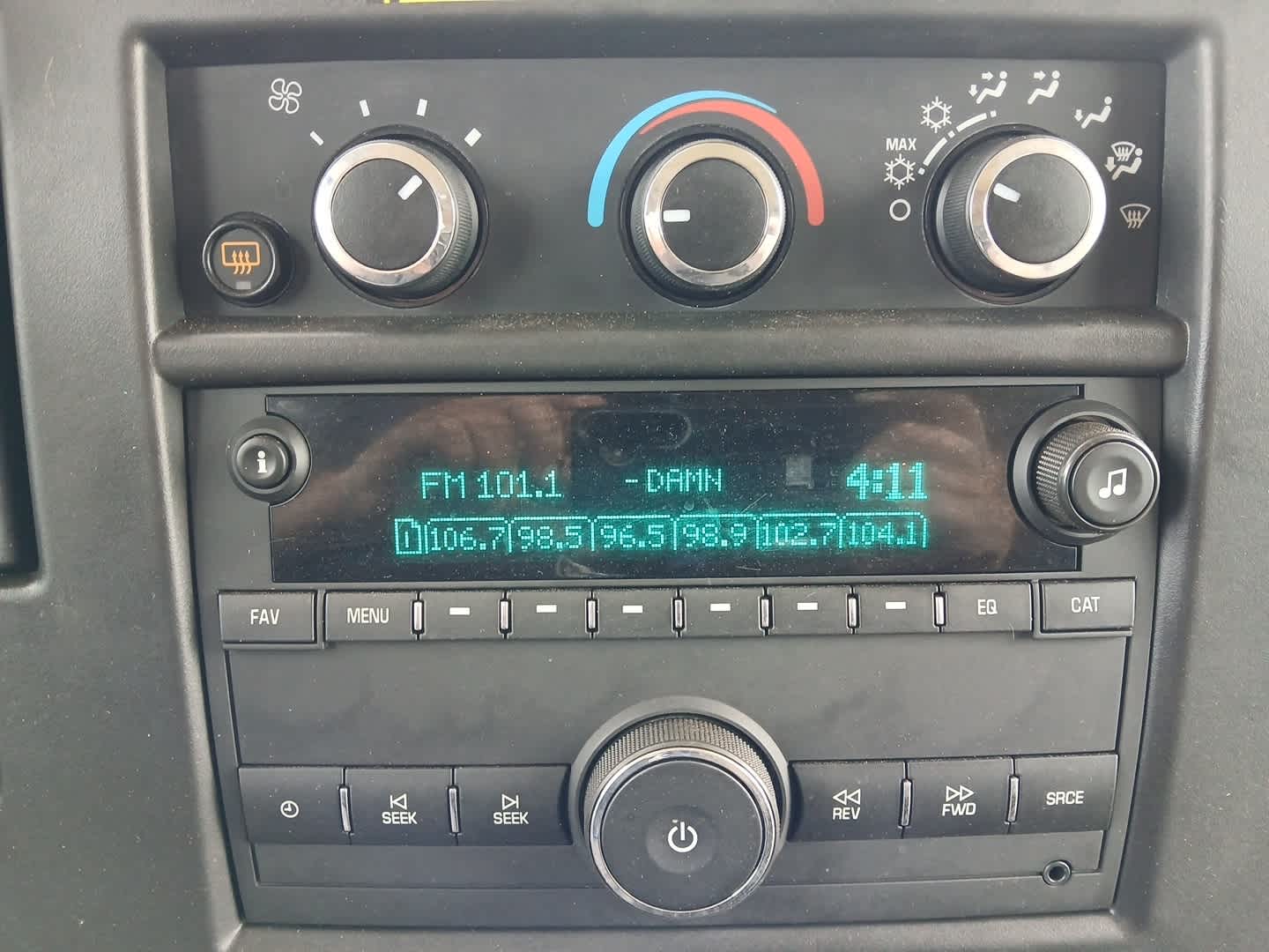 2025 Chevrolet Express Passenger 1LS