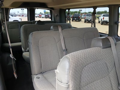 2025 Chevrolet Express Passenger 1LS