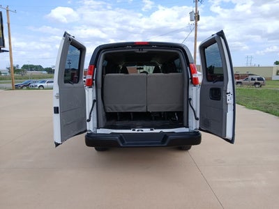 2025 Chevrolet Express Passenger 1LS