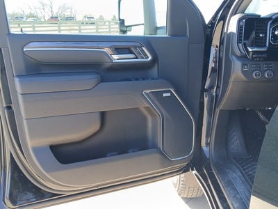 2025 Chevrolet Silverado 3500 HD LTZ DRW