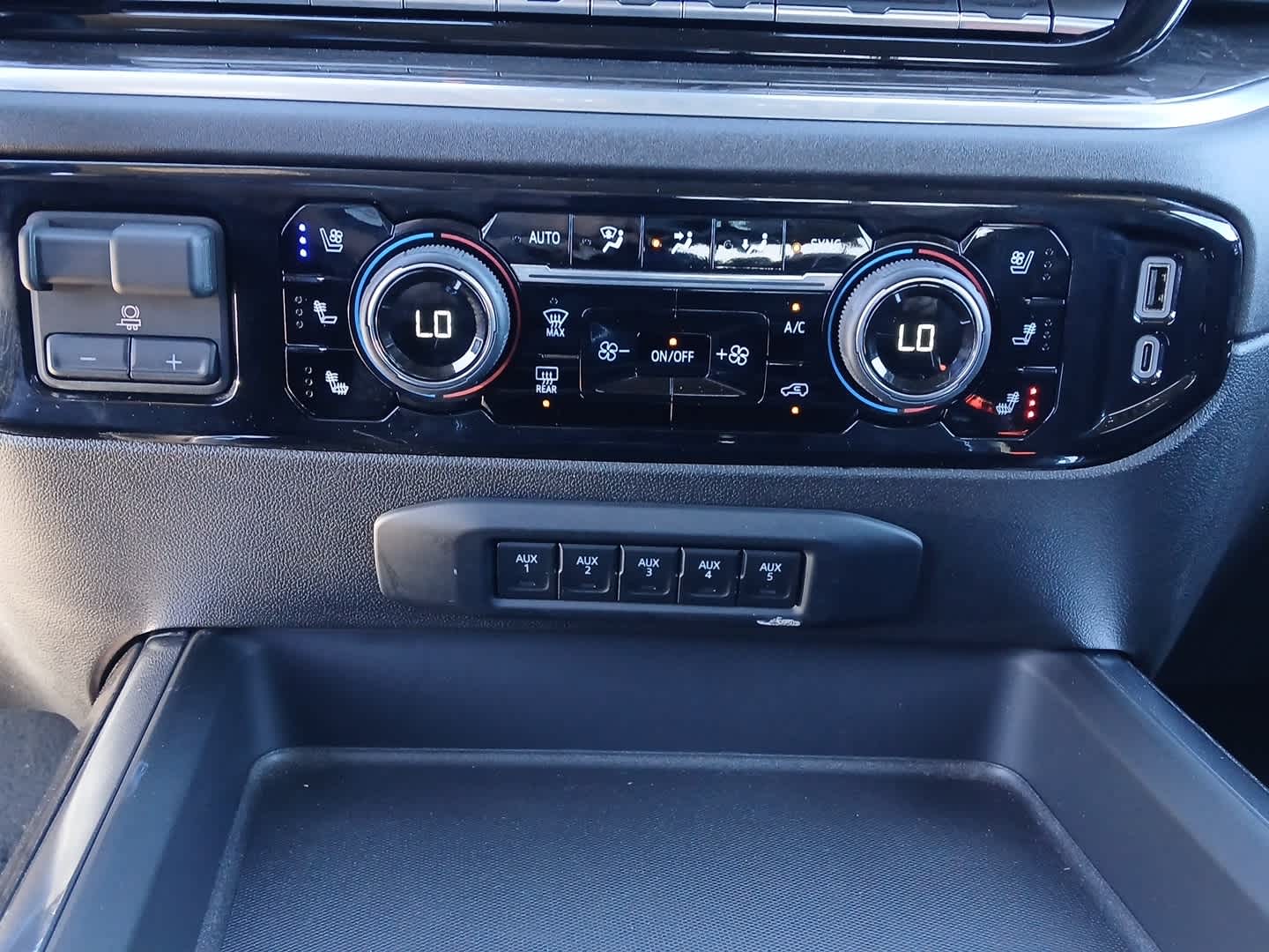 2025 Chevrolet Silverado 3500 HD LTZ DRW