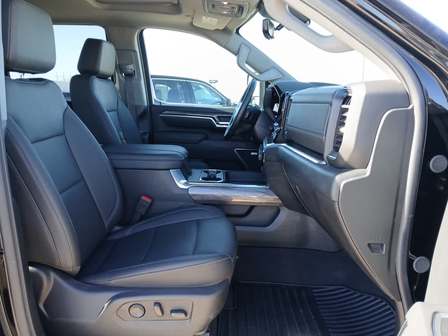 2025 Chevrolet Silverado 3500 HD LTZ DRW