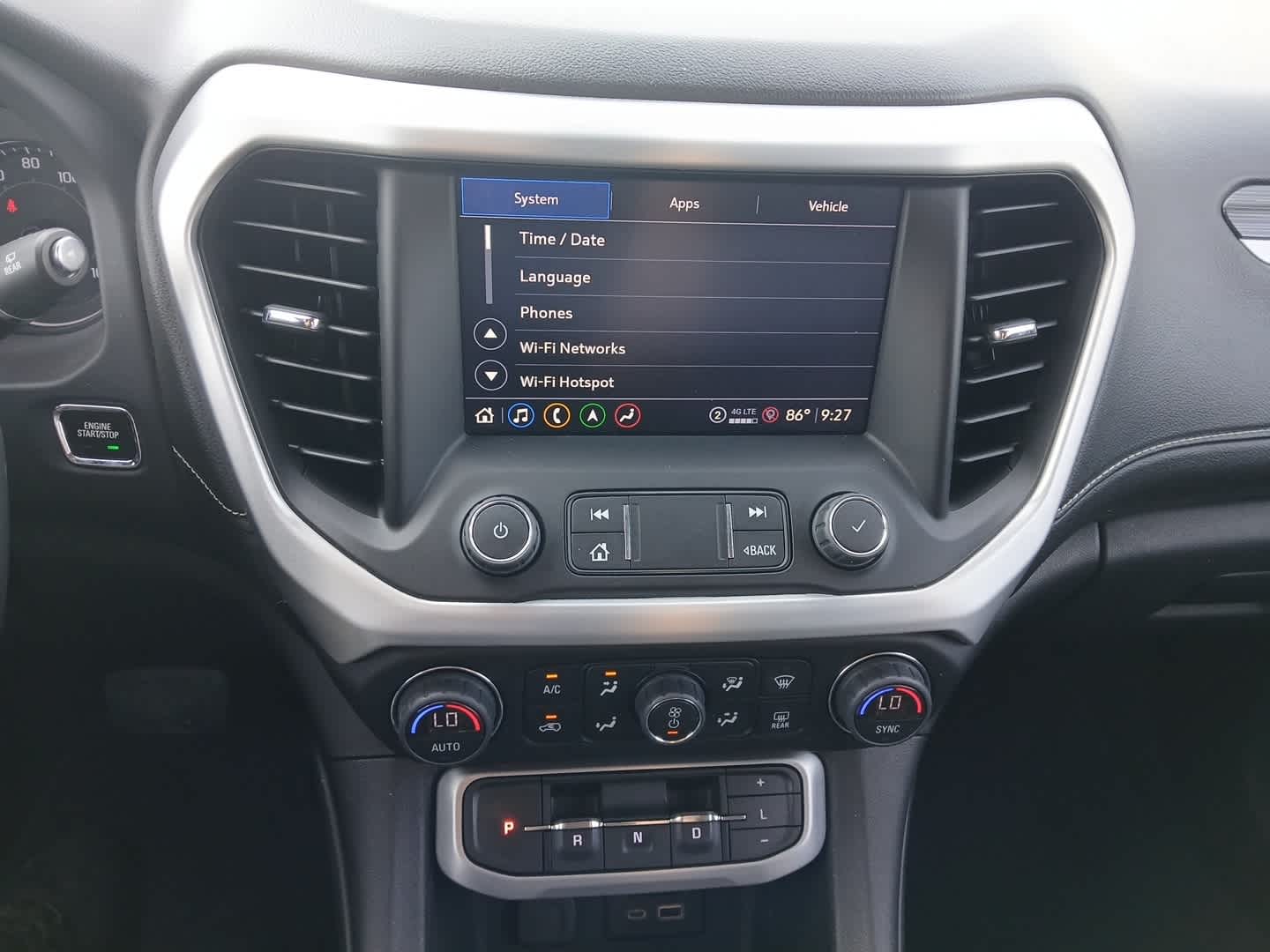 2023 GMC Acadia SLT
