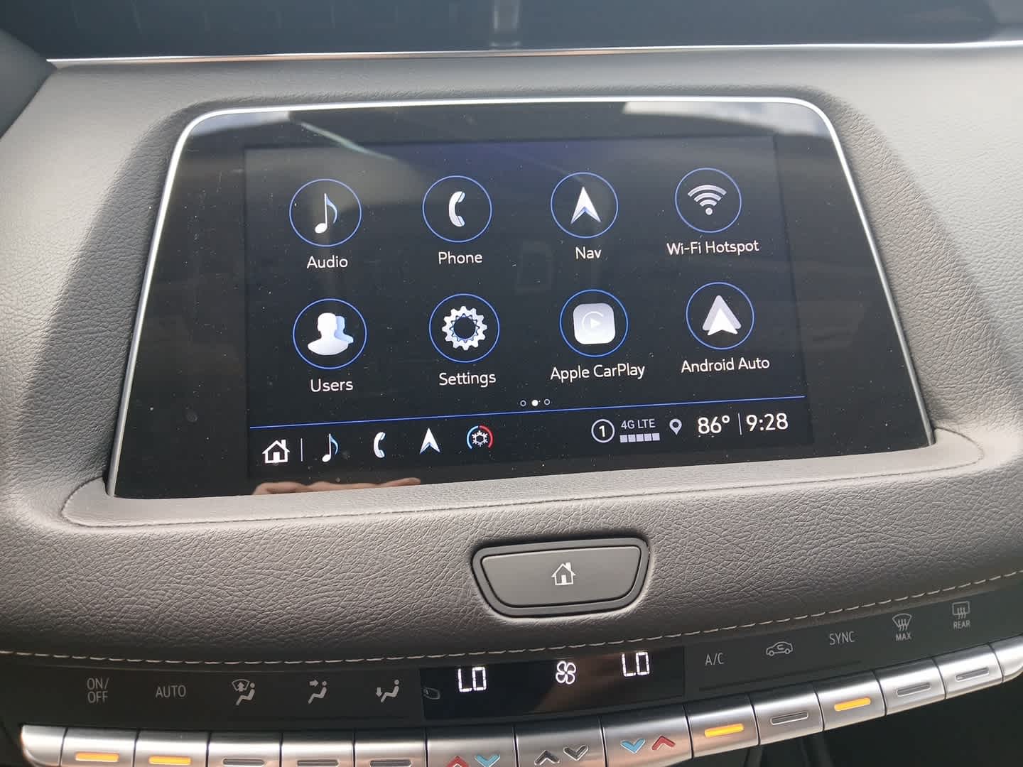 2022 Cadillac XT4 Premium Luxury
