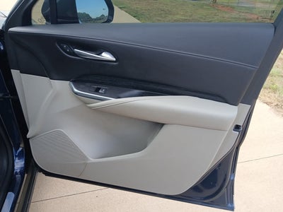 2022 Cadillac XT4 Premium Luxury
