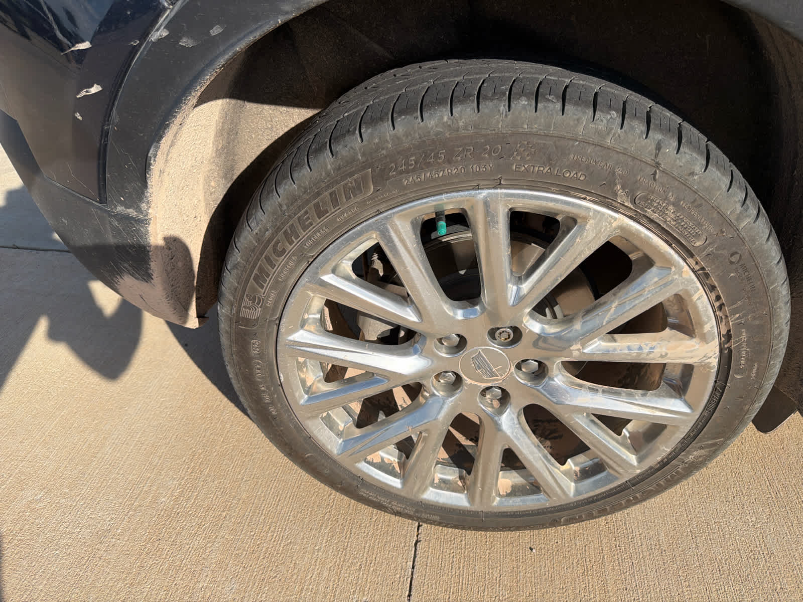 2022 Cadillac XT4 Premium Luxury